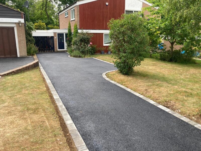 Tarmac Driveway Bordering